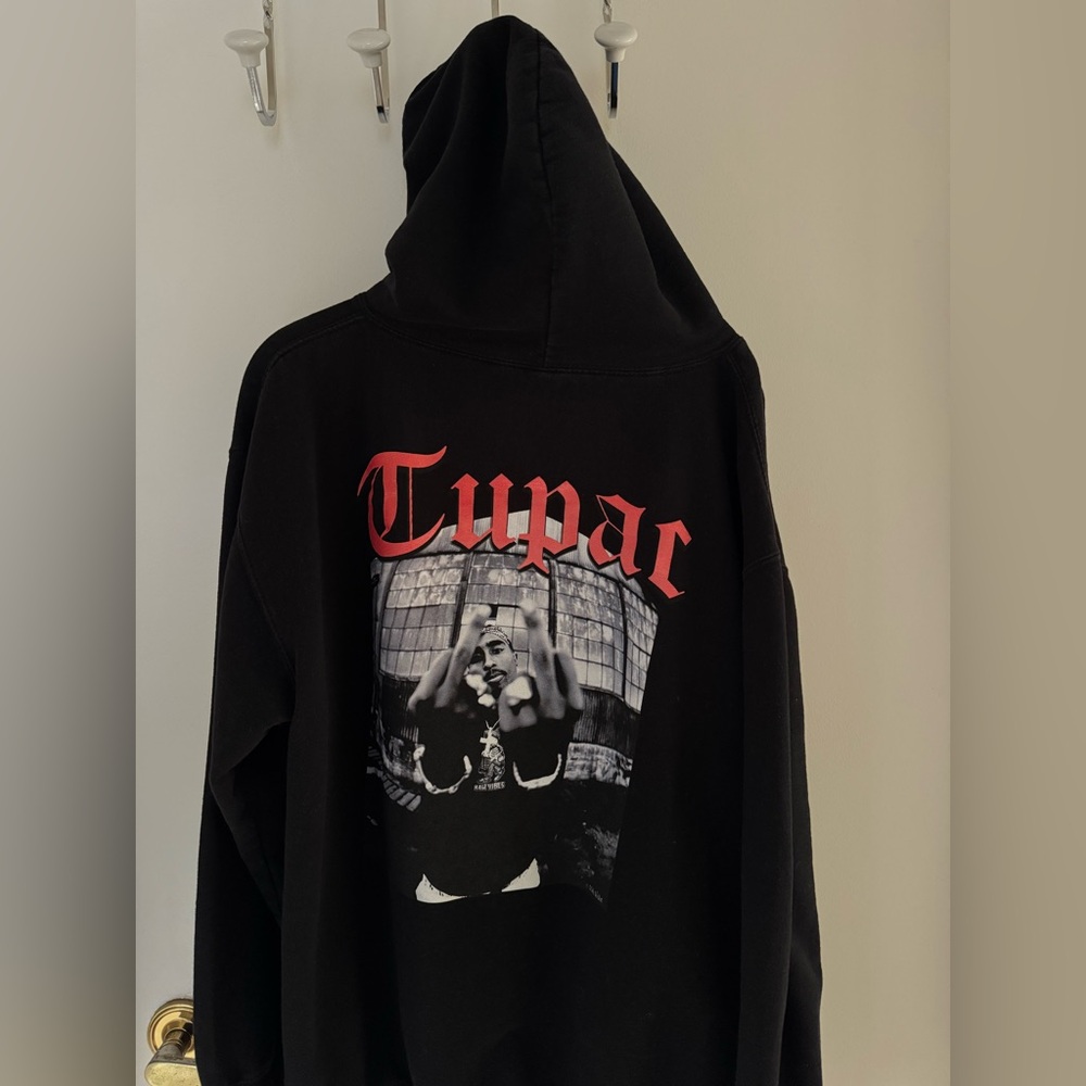 TUPAC/2PAC Black Graphic Hoodie